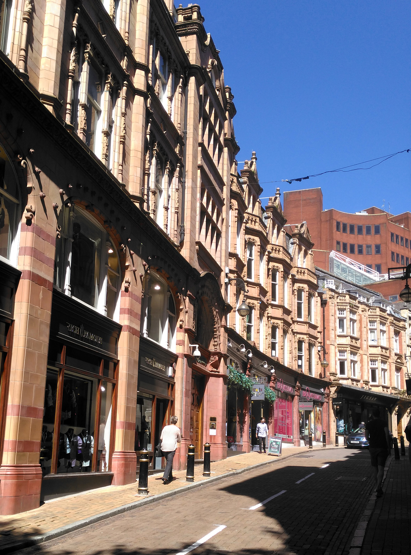 Stunning architecture and new stores rub shoulders on Birmingham's